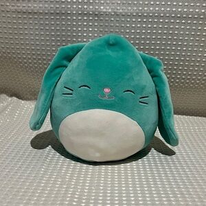 Squishmallows Regan the Teal Bunny 7.5 inch Plush Toy